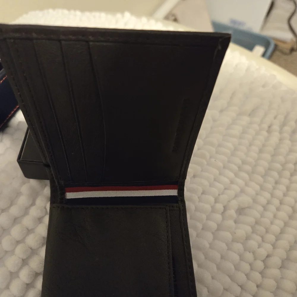 Tommy Hilfiger Wallet